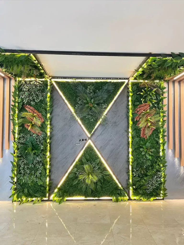 Dikey Dekor - Yapay Bitki Duvar Sanat Kumas