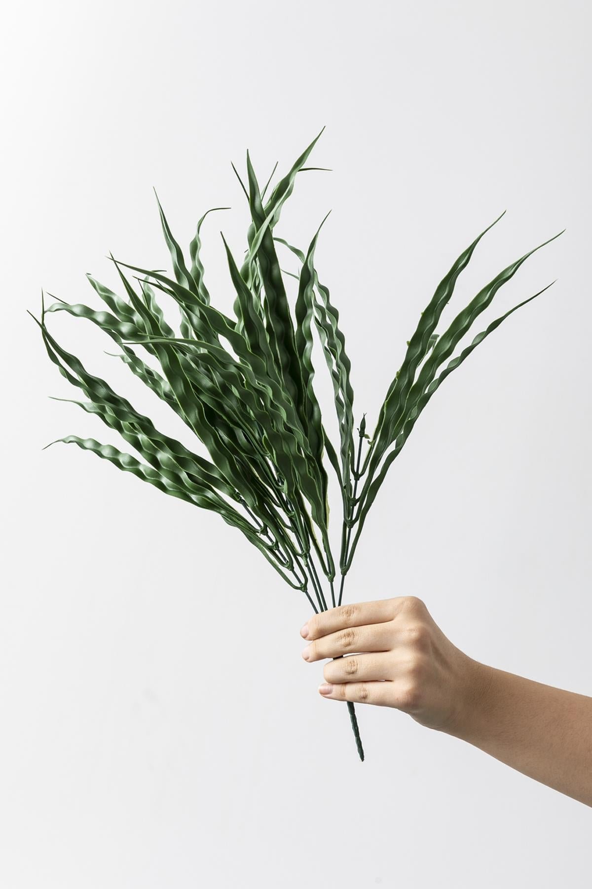 Dikey Dekor - yapay saz demeti koyu yesil 50 cm 7 dal uv 4035 Toptan Yapay Saz Demeti Koyu Yeşil 50 Cm 7 Dal (Uv) - Görsel 3