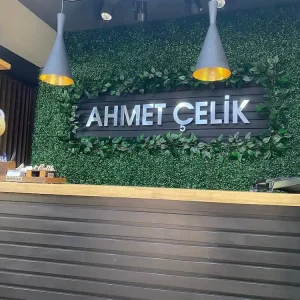 Ahmet Çelik Saç Tasarım Merkezi Yapay Dikey Bahçe Projesi